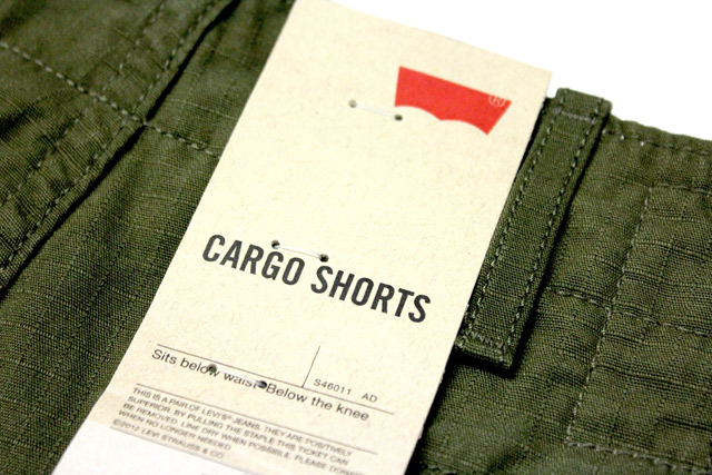 Levis リップストップカーゴショーツ (W30,W32,W34,W36,)オリーブ